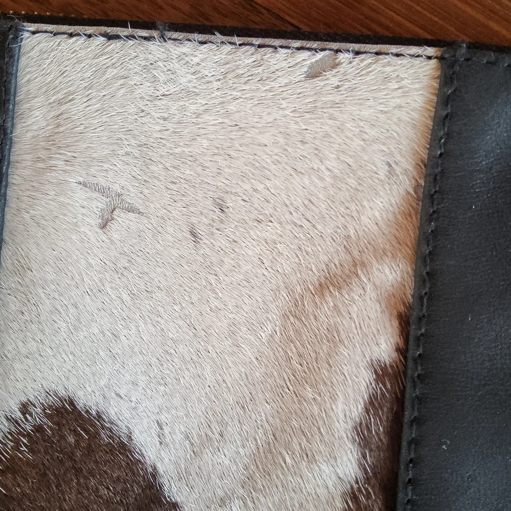 Leather cow hide clutch - Picture 4 of 5